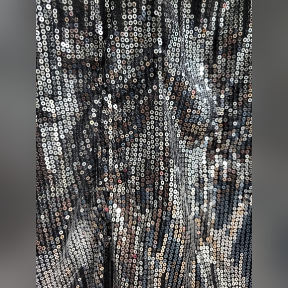Lavish - Black Tank Top with Silver Sequins - 2X - Picture 6 of 6